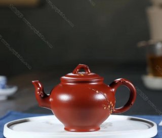寒梅報春