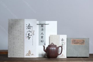 泉眼無聲惜細流，樹蔭照水愛晴柔。