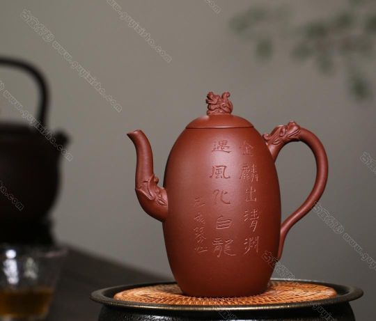 潛龍出淵