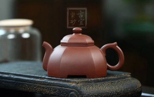 《八方半月》